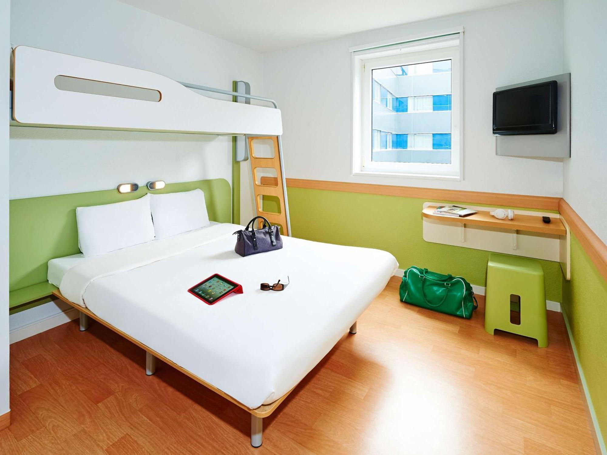 Ibis Budget จิเวต์ ภายนอก รูปภาพ